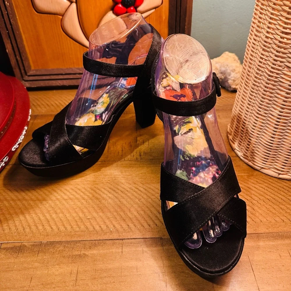 Rocketdog Black Satin Chunky Heeled Formal Event Sandal Size 8M